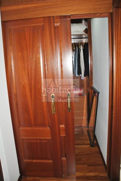 Foto e76f1b7a-00e4-476d-a9dd-da936d17d19a. Casa amb calefacció aparcament a Darbo Cangas