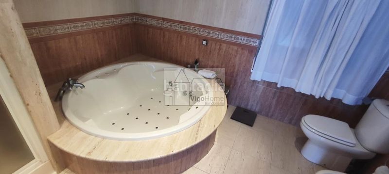 Foto 18b2e861-8ab6-46ab-9907-1f4a3979f1ce. Xalet amb calefacció piscina a Moaña