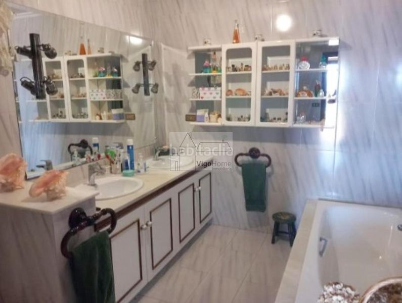 Foto a6d61066-05ef-4bfe-99a0-770d8422129e. Chalet en Darbo Cangas
