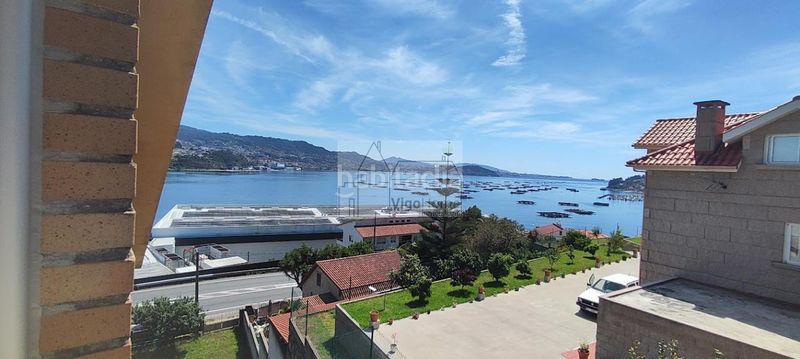 Foto 512426a9-982f-4f41-85e3-bcd76fbc5edf. Casa amb aparcament a Moaña