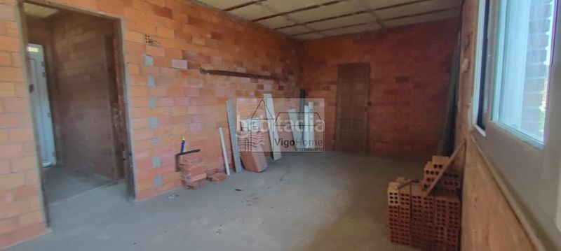 Foto a65fac17-d447-428d-b8ce-c885bba3465a. Casa amb aparcament a Moaña