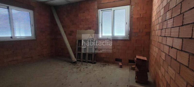 Foto a7025218-52cc-4ed4-adb0-5a6ebf9bb863. Casa amb aparcament a Moaña