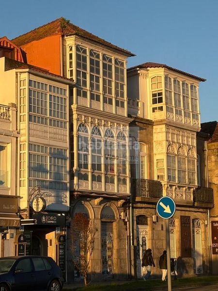 Foto f0d47722-d5ef-4be0-914b-a7e3f98c29da. Edificio in Baiona