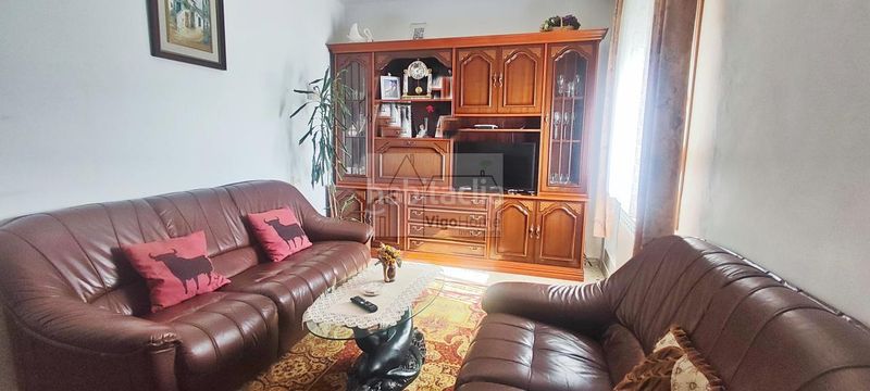 Foto c2239268-5219-442d-886e-58ed3ee35cf7. Casa amb calefacció a Cabral - Candeán Vigo