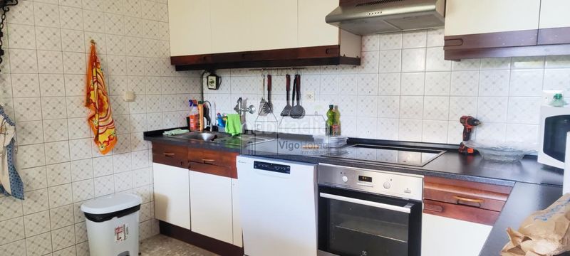 Foto c53b4335-9b5a-4b4f-8e9b-59458c461bd6. Casa amb calefacció a Cabral - Candeán Vigo