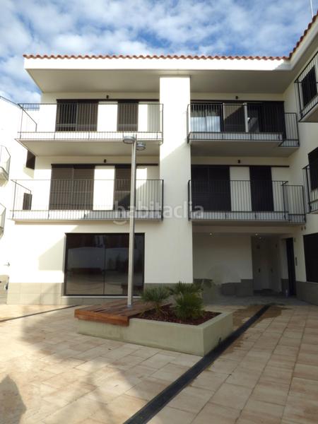 Foto 60104049-0054-4f03-8130-bcc426e5e2fb. Alquiler local comercial local a la nova plaça del tint en Sant Pol de Mar