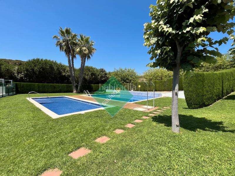 Foto b66595f7-4bae-4441-b418-f87a1813e129. Semi detached house with heating parking pool in Urbanitzacions Sant Pol de Mar