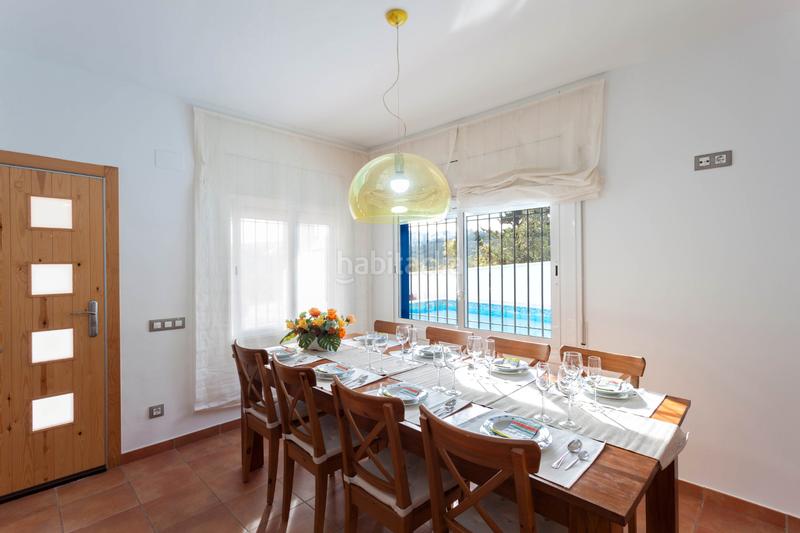 Foto 8ba512f9-f8f7-4346-990b-1479fc828a98. Xalet amb xemeneia aparcament piscina a Urbanitzacions Sant Pol de Mar