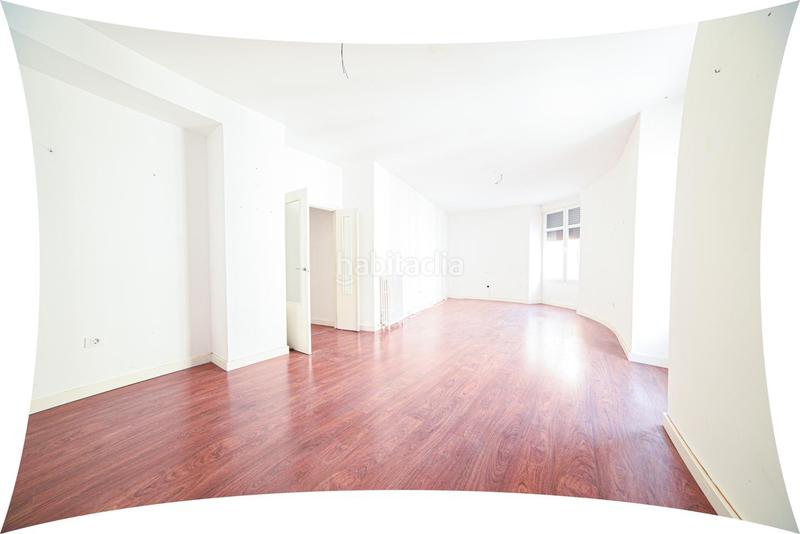 Foto cefb29b9-be49-452a-9e10-bb4a89081e31. Flat with heating in Sancti Spiritus - San Juan Salamanca