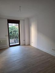 Miete Etagenwohnung  Gran vía. Alquiler de piso en la zona de san esteban  san cristóbal, salam