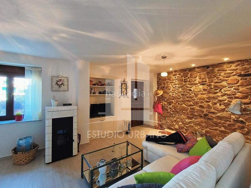 Foto fe41665f-9953-403e-95d0-eacf8cb287cd. Haus mit heizung in Masueco