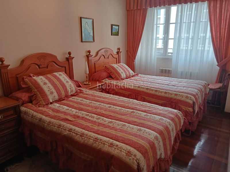 Foto 53d4e383-bf8f-43c0-b727-608141000f4b. Casa amb calefacció aparcament a Castiñeiriño - Cruceiro de Sar Santiago de Compostela