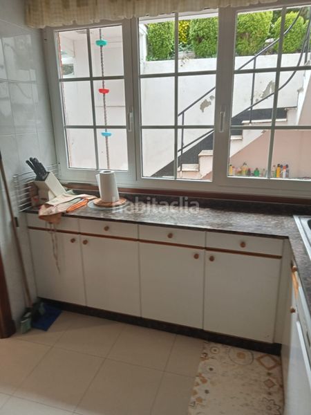 Foto 960e02c5-37c1-4f5b-b674-01fc61349660. Casa amb calefacció aparcament a Castiñeiriño - Cruceiro de Sar Santiago de Compostela