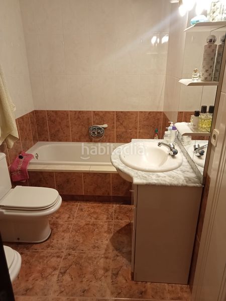 Foto dde88de4-b69d-41fa-9256-4d7082bdb4f7. Casa amb calefacció aparcament a Castiñeiriño - Cruceiro de Sar Santiago de Compostela