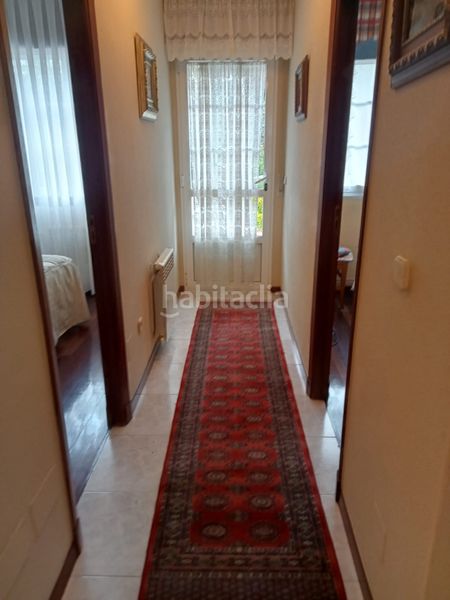 Foto ea4395cd-8d94-4eec-955e-21ff1308c0a5. Casa amb calefacció aparcament a Castiñeiriño - Cruceiro de Sar Santiago de Compostela