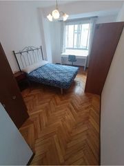 Lloguer Pis  Rúa de santiago de chile. Piso en alquiler muy luminoso de 4 habitaciones, 2 baños y céntr
