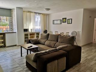 Pis  Blas prez gonzalez. Se vende apartamento reformado, cerca de la playa !!!