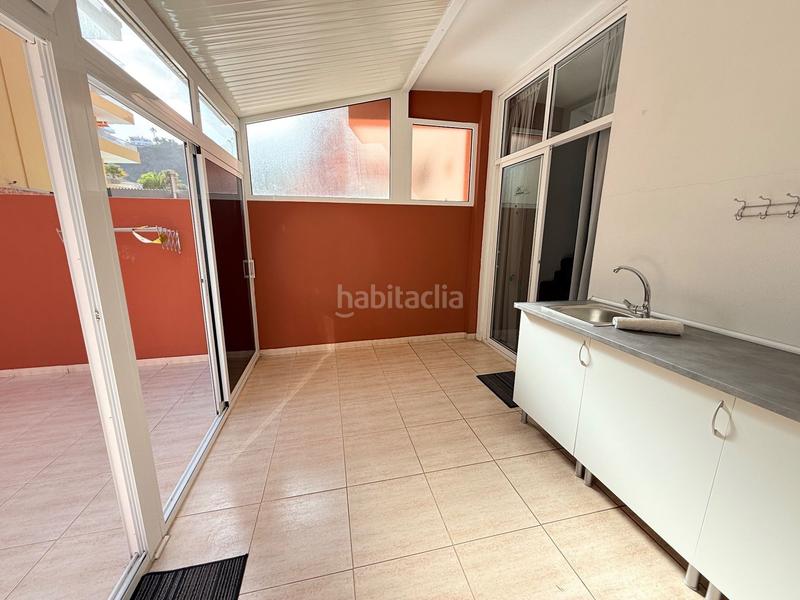 Foto e0e1a5c6-ebfa-4037-92da-380d7f27f269. Appartamento con riscaldamento piscina in Zona Martiánez Puerto de la Cruz