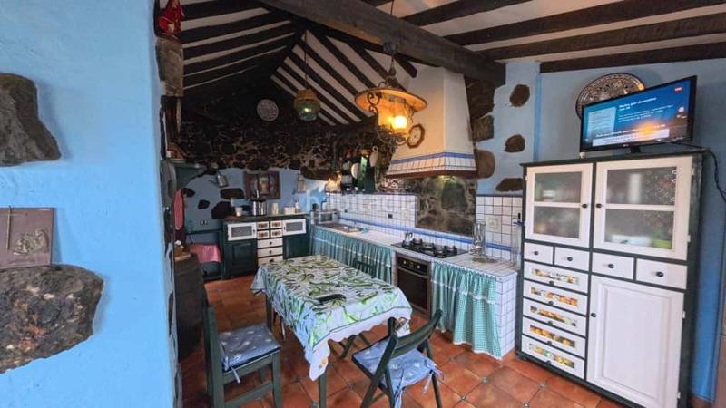 Foto 0c4fea7b-6284-4d31-a6c1-0c6c534cf9a6. Casa a Los Realejos pueblo Realejos (Los)