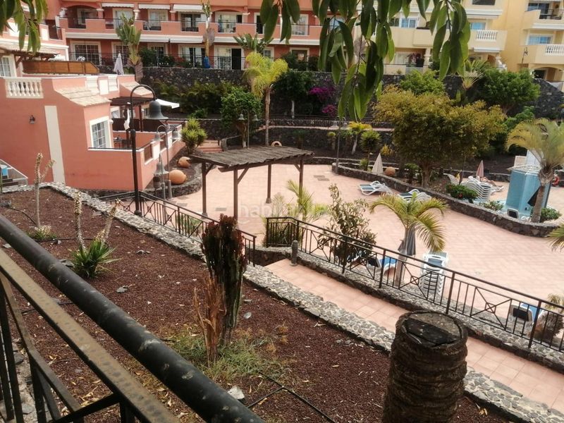 Foto 0518bbba-dd79-4f15-a442-fd99418bfd71. Pis amb piscina a Los Cristianos Arona