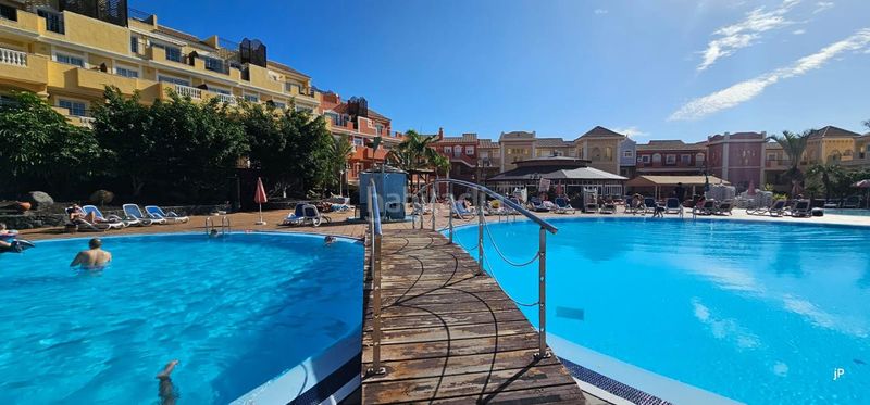 Foto 212d77c1-0f51-4c02-be8b-5e2637478ee4. Pis amb piscina a Los Cristianos Arona
