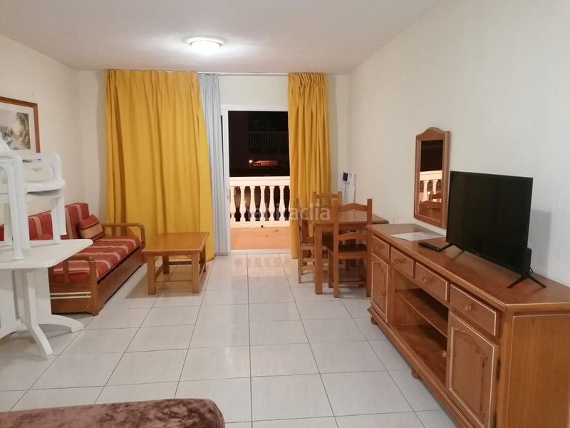 Foto 0b2abb6f-41d6-4d5b-b7bc-a4ca346e5a3e. Estudi amb piscina a Costa del Silencio Arona