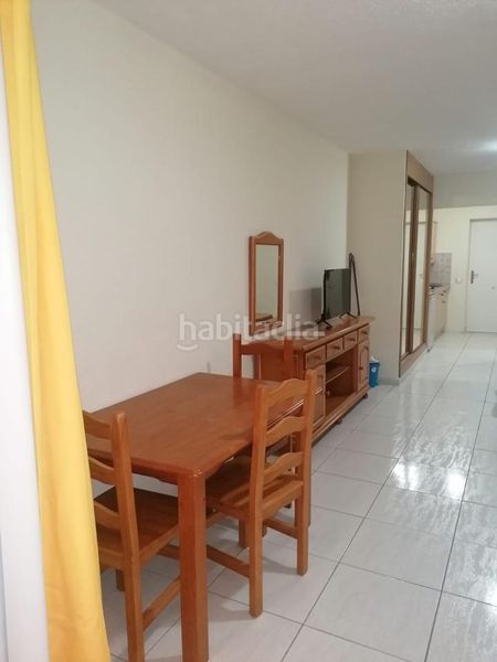 Foto f0bf6294-0e76-4d1c-9282-32685f51b6de. Estudi amb piscina a Costa del Silencio Arona