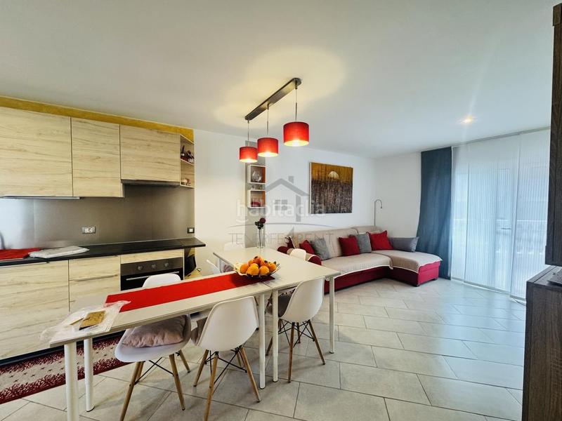 Foto d43295dd-1ac2-4942-8ef0-fd4e05eb6ea8. Piccolo appartamento con piscina in Costa del Silencio Arona