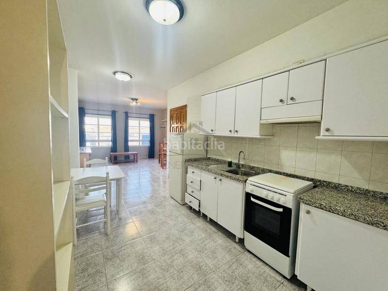 Foto e3f26b00-cd29-43db-a42a-b9fd05975a22. Lloguer apartament a Las Chafiras San Miguel de Abona