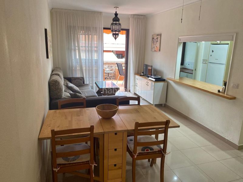 Foto 49ce9353-1ef1-4d54-8f1a-c665b8ecbfa9. Apartament amb aparcament piscina a Costa del Silencio Arona