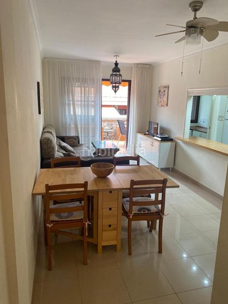 Foto 7dd247af-5d38-4b9c-a15c-0083646a1e22. Apartament amb aparcament piscina a Costa del Silencio Arona