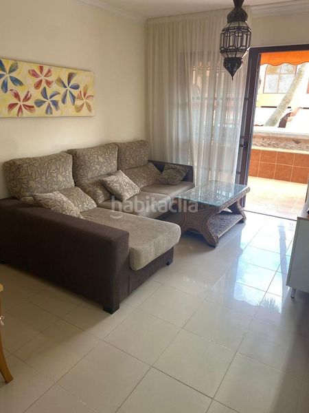 Foto c433cd64-252e-49f5-b655-5e569ed70e6a. Apartament amb aparcament piscina a Costa del Silencio Arona
