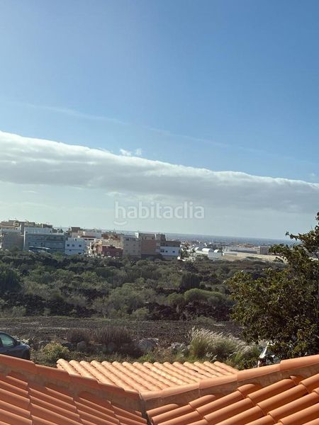 Foto 507eb7ec-9d2b-4e2d-895a-e28a9659f6a0. House with parking in Las Galletas Arona