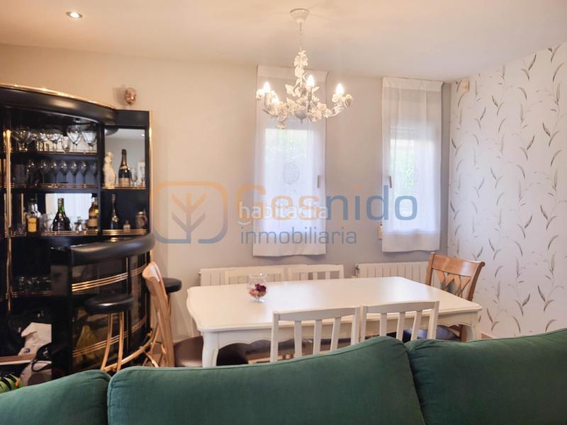 Foto 10bbbf87-a909-405a-a422-238a4e40cef6. Maison jumelée avec chauffage parking dans Sector Plaza de Toros Segovia