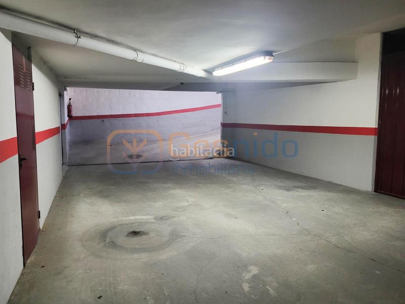 Foto 37ac1595-c016-4980-8121-af8a445dd9bd. Maison jumelée avec chauffage parking dans Sector Plaza de Toros Segovia