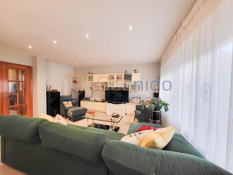 Foto 8a682c60-4c52-4e32-a74c-8ccf4b977905. Maison jumelée avec chauffage parking dans Sector Plaza de Toros Segovia