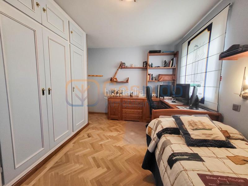 Foto b6826d06-8004-45d4-bd2d-4fe9c4e2268f. Maison jumelée avec chauffage parking dans Sector Plaza de Toros Segovia