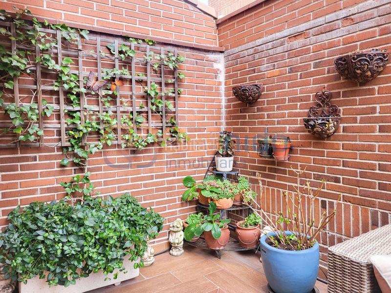 Foto b7acd28d-d9a8-43e0-b735-8cfbc5c224d2. Maison jumelée avec chauffage parking dans Sector Plaza de Toros Segovia