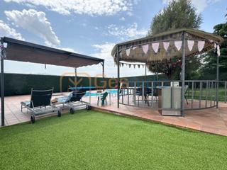 Casa a Espirdo. Fántistica finca en espirdo segovia con piscina, vivienda y much