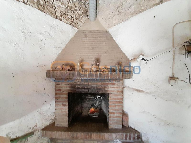 Foto 257cbcc1-7a6d-4f3b-a96e-e2bfebdbc8a8. Casa  a reformar con patio en torredondo en Área Rural Segovia