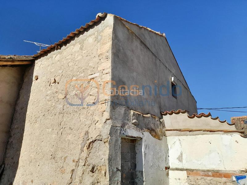 Foto 276e11c9-963d-40bf-9001-f200faade0cb. Casa  a reformar con patio en torredondo en Área Rural Segovia