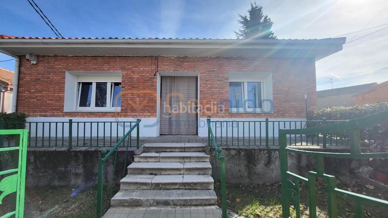 Foto 22394f71-cd9f-45f4-8ff3-854b1d424dd0. Maison avec chauffage parking dans Área Rural Segovia