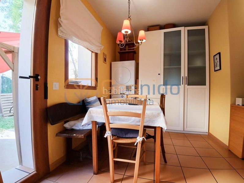 Foto aa7dd123-f2e6-428f-b35c-ae5f473ad441. Chalet  individual segovia de 6 dormitorios, 3 baños y amplio jardín en Basardilla