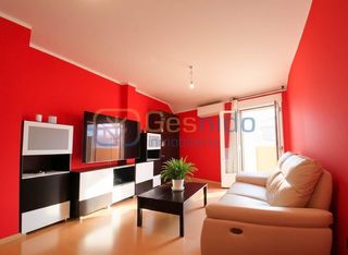 Pis a Espirdo. Moderno piso en espirdo segovia con tres habitaciones, tres terr