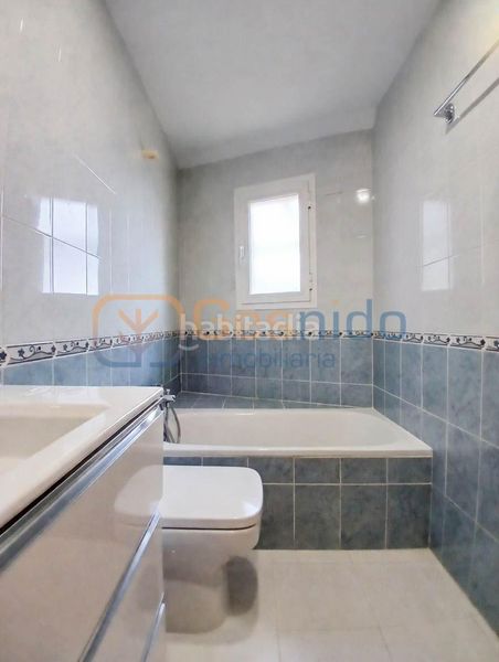 Foto d4557a13-e939-4da7-a118-4a1e80053c7b. Etagenwohnung mit heizung in Espirdo