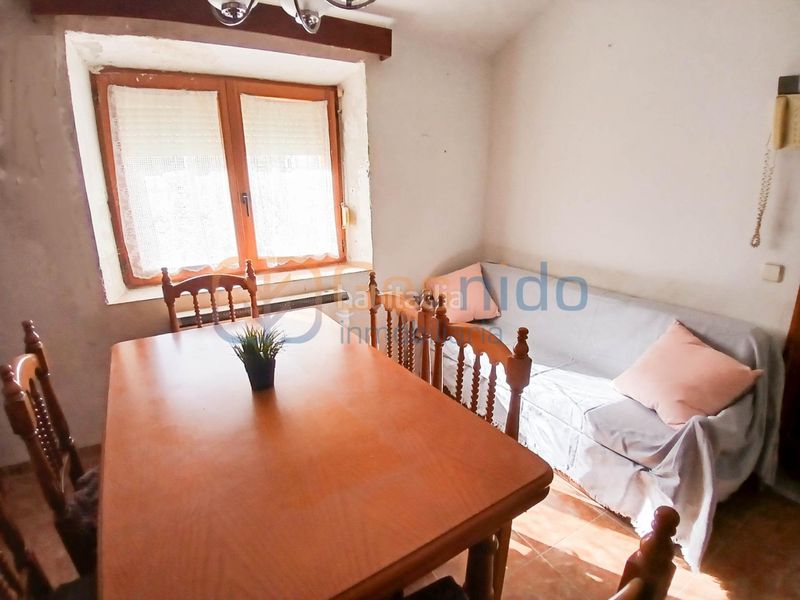 Foto 05842912-5933-4336-8f92-b17b0e5d1a7a. Maison avec chauffage dans Navafría