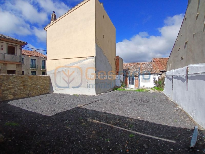 Foto 1caaf9a9-5e4b-4a96-bc5e-d234930e5642. Maison avec chauffage dans Navafría