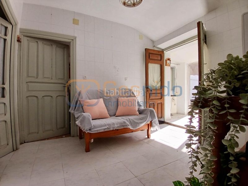 Foto b2a767c6-edad-4ec6-ace2-6bcc57aa4140. Maison avec chauffage dans Navafría