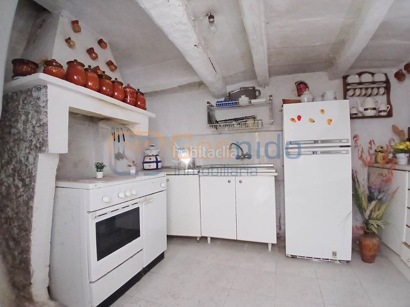 Foto d193f966-37eb-4176-a256-2350487599e0. Maison avec chauffage dans Navafría