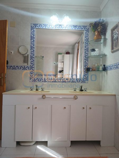 Foto 475ff303-5dd5-4820-a176-f77731801e7f. Casa amb calefacció a Aldealengua de Pedraza